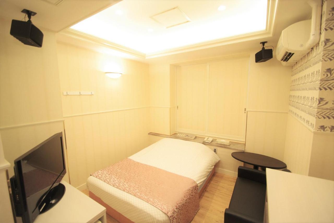 Hotel Crystal 大人専用 Präfektur Tokio Exterior foto