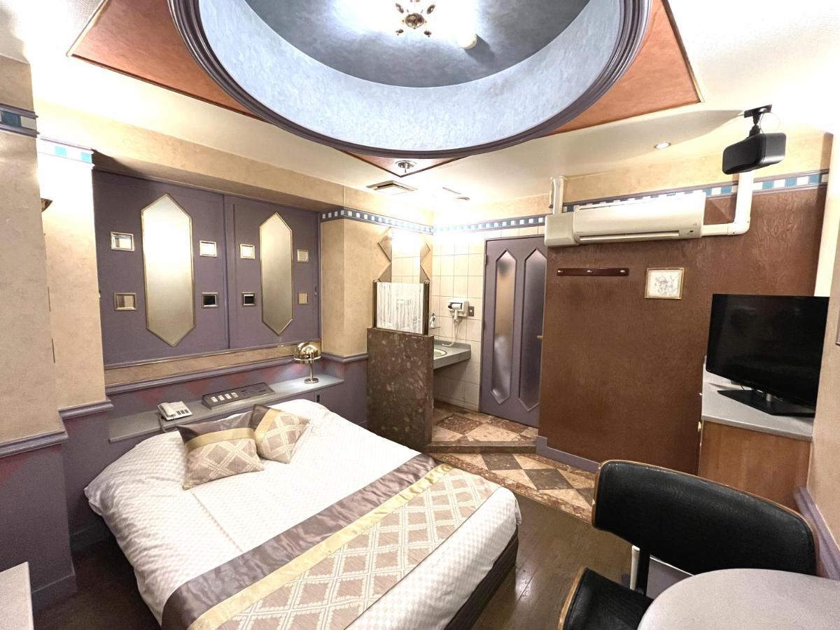 Hotel Crystal 大人専用 Präfektur Tokio Exterior foto