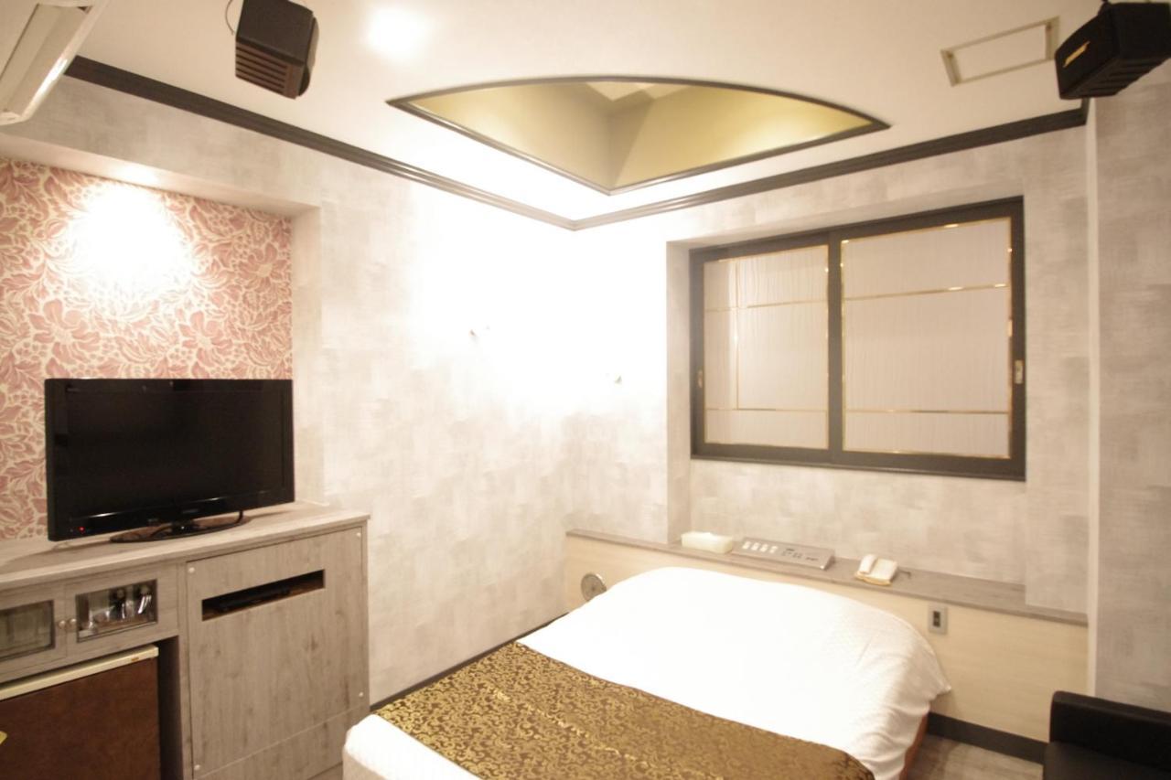 Hotel Crystal 大人専用 Präfektur Tokio Exterior foto