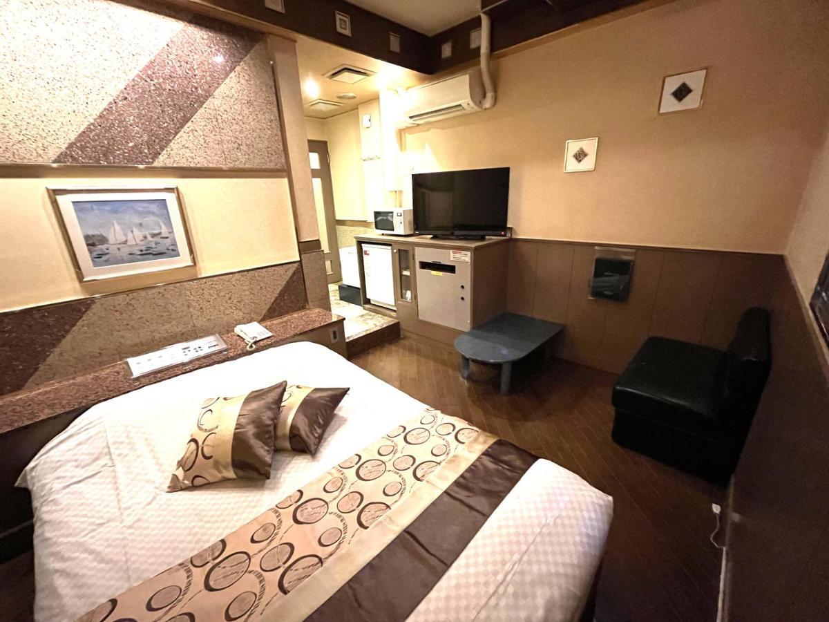 Hotel Crystal 大人専用 Präfektur Tokio Exterior foto