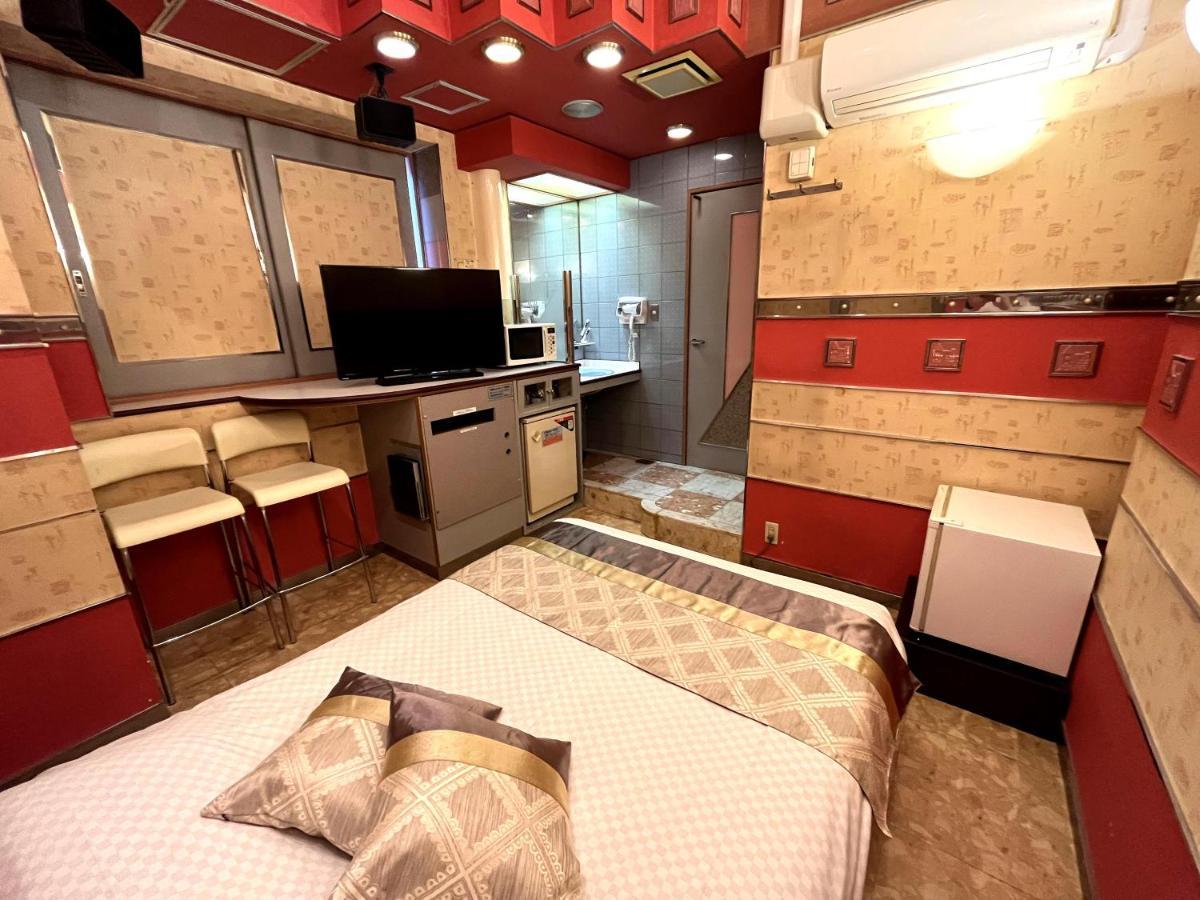 Hotel Crystal 大人専用 Präfektur Tokio Exterior foto
