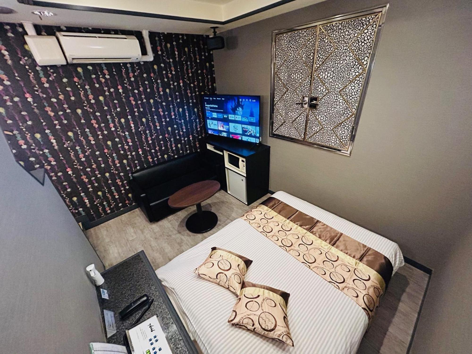 Hotel Crystal 大人専用 Präfektur Tokio Exterior foto